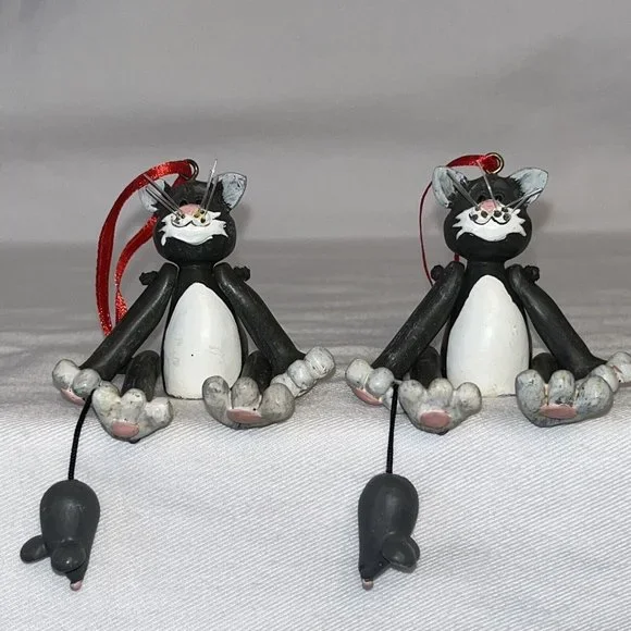 cat ornaments grey sitter dangle legs heart with mouse Set of 2 Approx 4 Inches - Picture 1 of 12